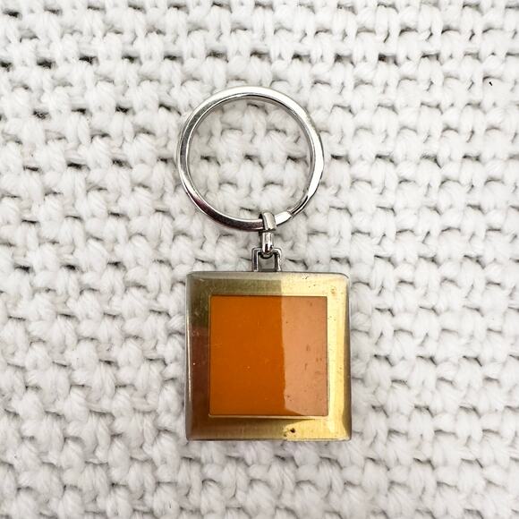 Veuve Cliquot Steel Orange Enamel Square Prestige Line Souvenir Keychain Ring - Picture 1 of 5